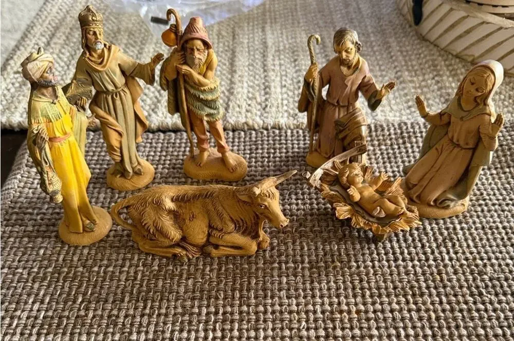 Vintage Fontanini resin nativity set Depose Italy 80’s